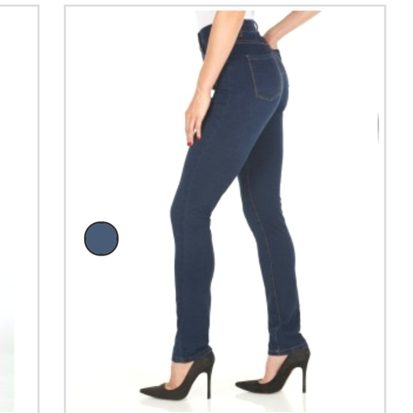 {SOLD} NWT • Tall, high rise jeans, 29 waist, FDJ - Picture 3 of 4